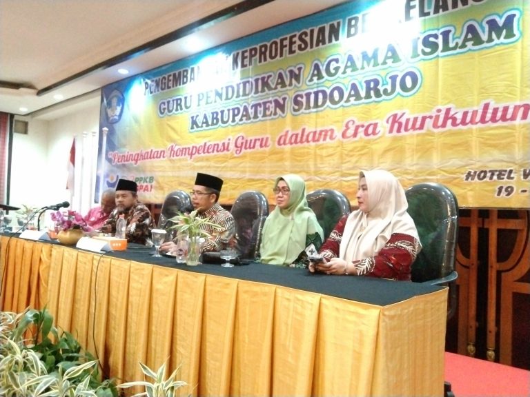 Pengembangan Keprofesian Berkelanjutan untuk Peningkatan Kompetensi Guru PAI Sidoarjo