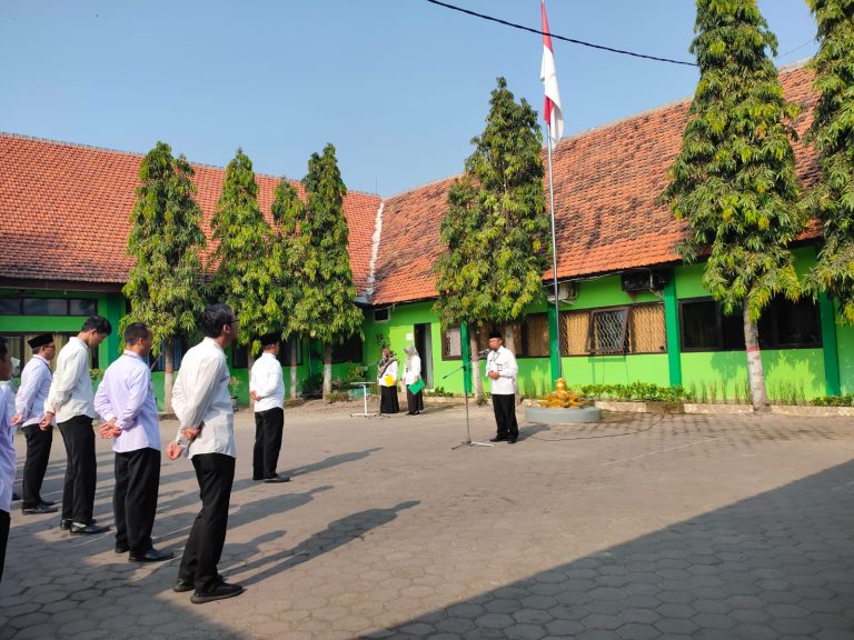 Apel Pagi bersama Pengawas PAI Ajak ASN Jalankan Amanat dengan Iman