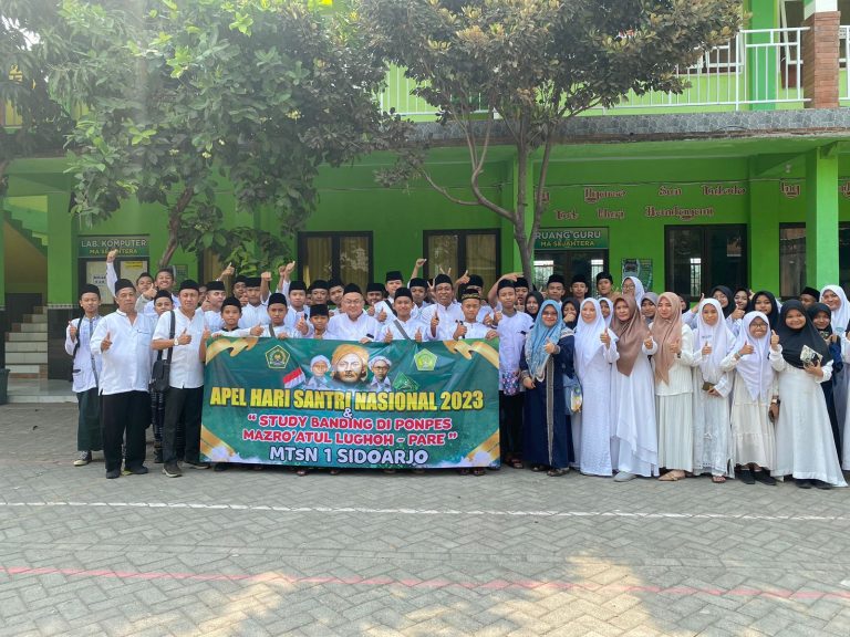 Usai Peringati Hari Santri Bersama Jokowi, MTsN 1 Benchmarking Program Tahfidz dan Diniyah di Ponpes Mazroatul Lughoh Pare