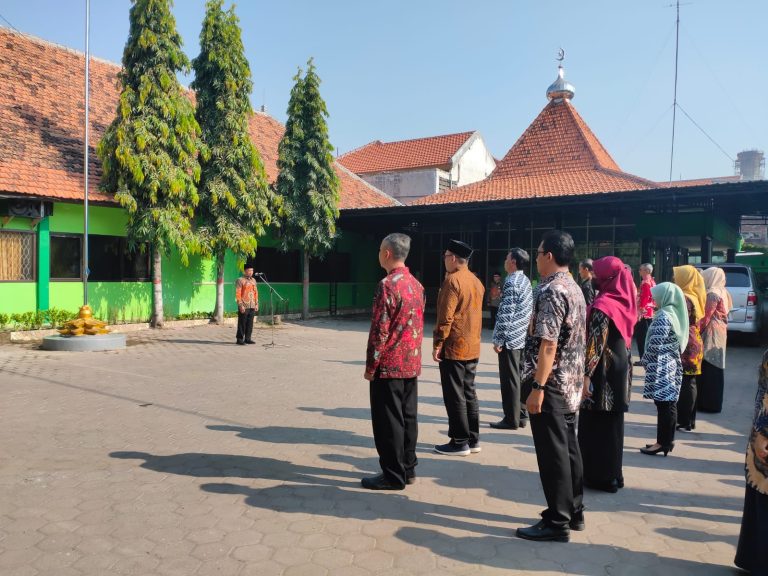Apel Senin Pagi, Kasi Bimas Islam Ajak ASN Perkuat Komitmen Kebangsaan
