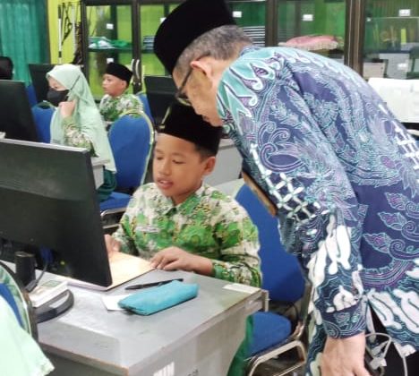 Pelaksanaan AKMI di MIN 1 Sidoarjo Berjalan Lancar
