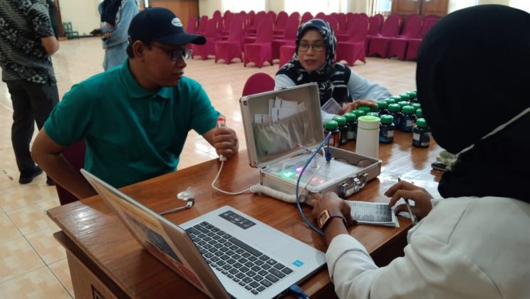 Cek Kesehatan bagi ASN Kemenag Sidoarjo dengan Teknologi Quantum