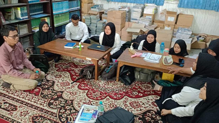 Kunjungan Dosen PBI UINSA Surabaya: Peningkatan Kualitas PLP di MTs Negeri 4 Sidoarjo