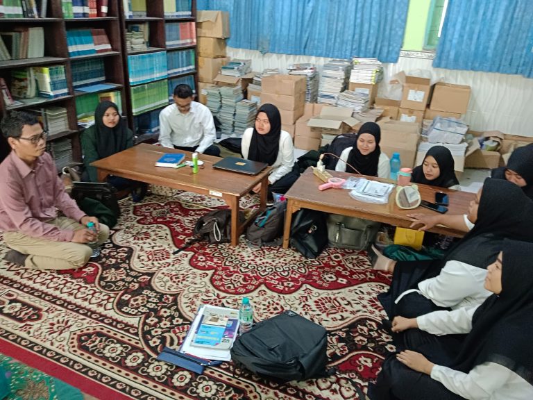 Kunjungan Dosen PBI UINSA Surabaya: Peningkatan Kualitas PLP di MTs Negeri 4 Sidoarjo