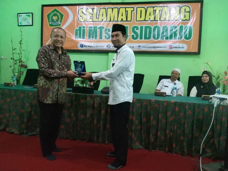 Pelepasan Mahasiswa PLP UIN Sunan Ampel Surabaya