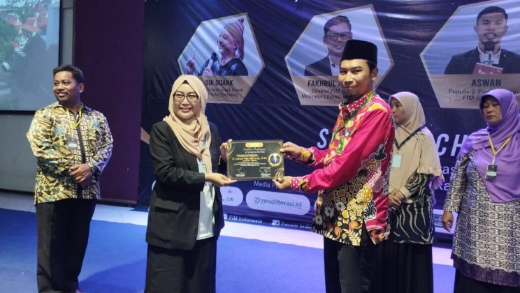 MTs Negeri 4 Sidoarjo Raih Penghargaan di Wisata Literasi Nasional dan Anugerah Literasi Jawa Timur XIII