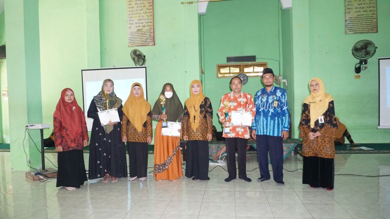 MTs Negeri 4 Sidoarjo Mengundang Wali Murid untuk Pengambilan Rapot dan Perkenalan dengan Kepala Madrasah