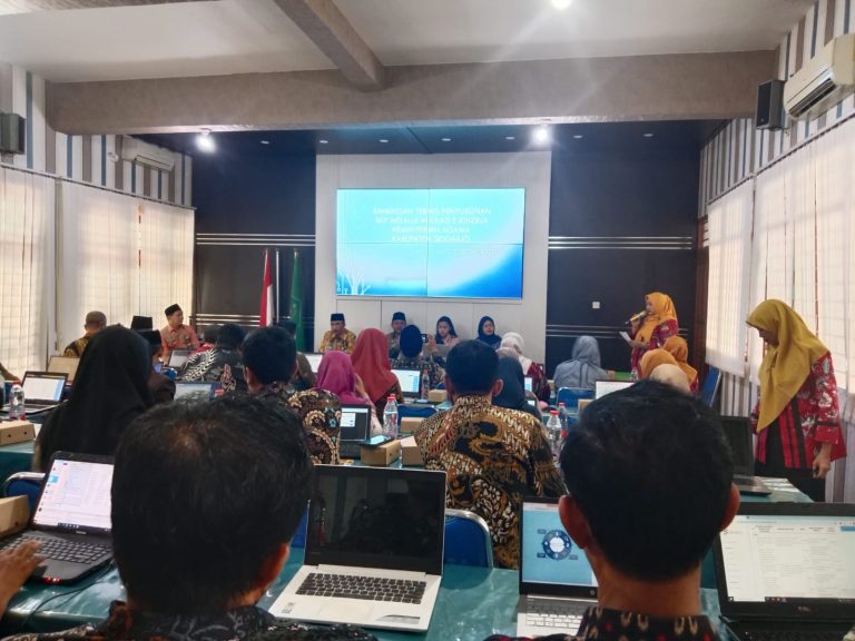 MTs Negeri 4 Sidoarjo Kirim 3 Utusan untuk Ikuti Bimbingan Teknis Penyusunan SKP melalui Aplikasi E-Kinerja