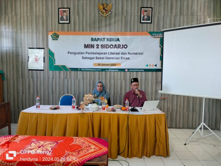 Penguatan Pembelajaran Literasi dan Numerasi dalam Rapat Kerja MIN 2 Sidoarjo