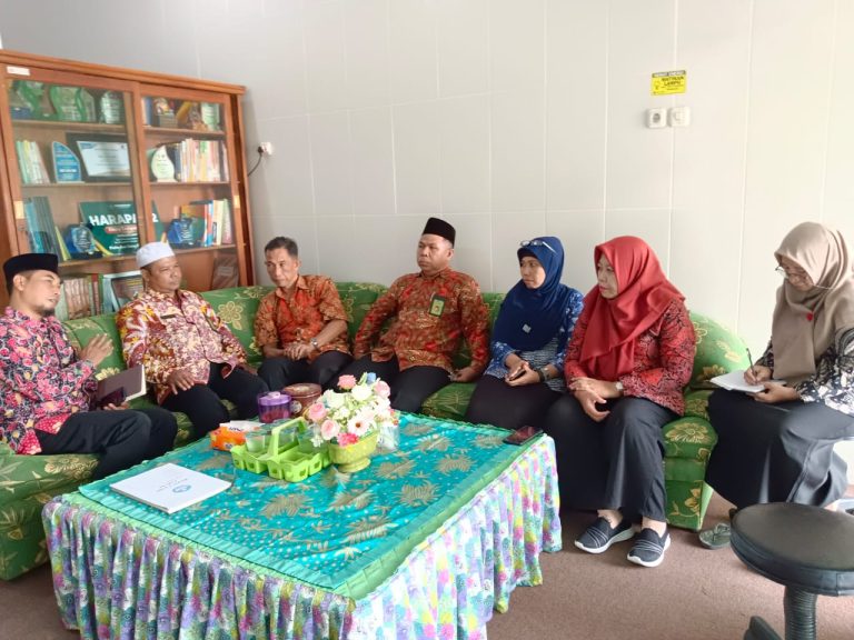 MTs Negeri 4 Sidoarjo Bersatu Demi Peningkatan Kemampuan Bahasa Inggris