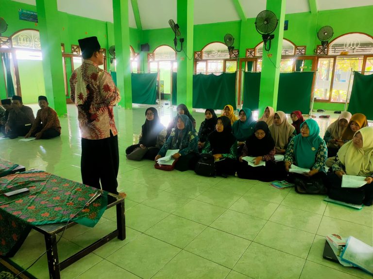 MTs Negeri 4 Sidoarjo Gelar Pembinaan Metode BMQ At Tartil Tingkat Marhalah Pengajaran Ulumul Tajwid dan Ghoribul Qur’an