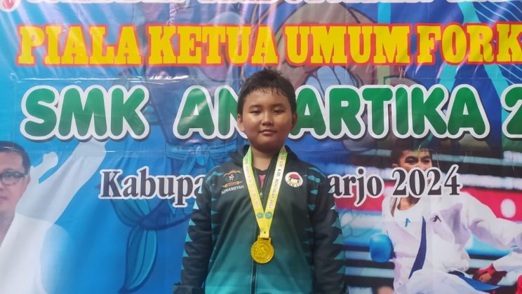 MTs Negeri 4 Sidoarjo Raih Gelar Juara 1 dalam Kejuaraan Kabupaten Karate Piala Ketua Umum FORKI