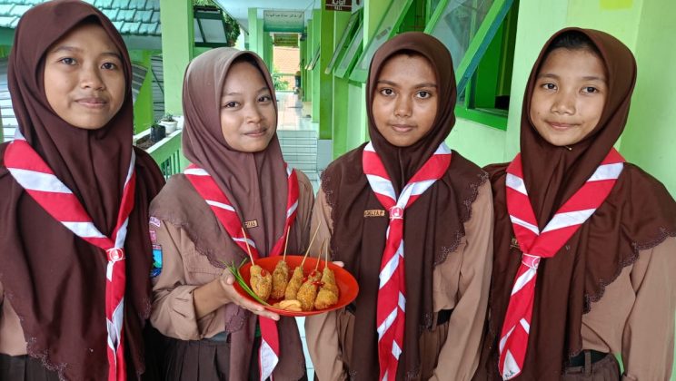 MTs Negeri 4 Sidoarjo : PROJEK BIOTEKNOLOGI ” CETAK ENTERPRENER”