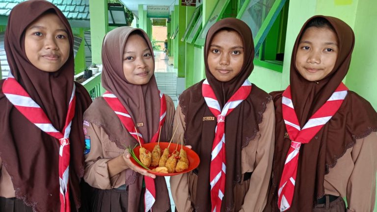 MTs Negeri 4 Sidoarjo : PROJEK BIOTEKNOLOGI ” CETAK ENTERPRENER”