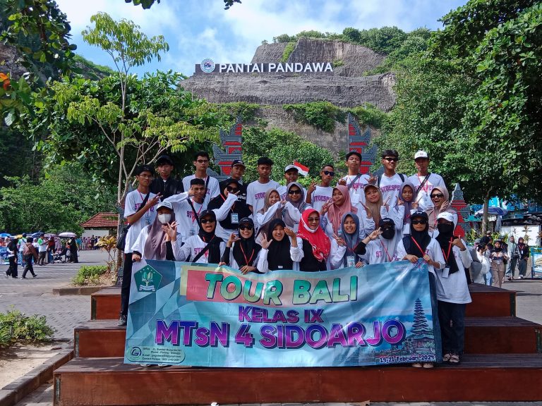 MTs Negeri 4 Sidoarjo Menggelar Studi Tour Seru ke Pulau Bali