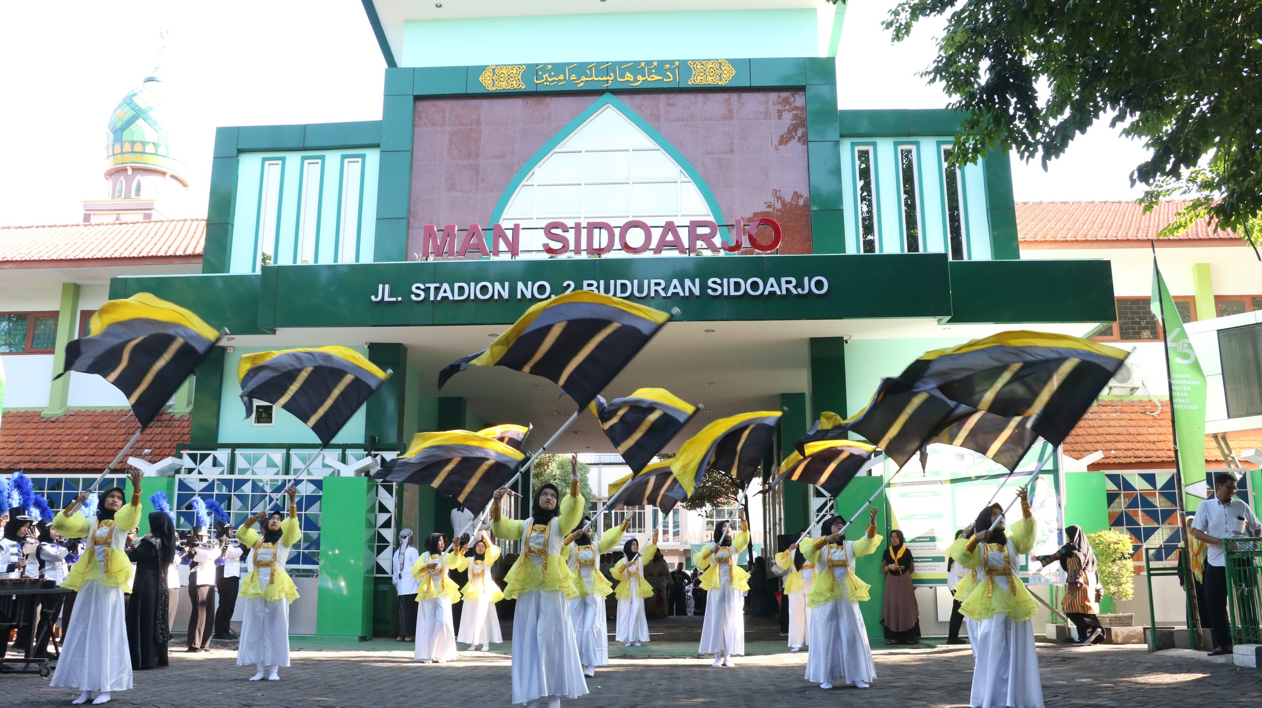 Gelorakan Semangat Memperingati Hari Lahir MAN Sidoarjo Ke-45 - Kantor ...
