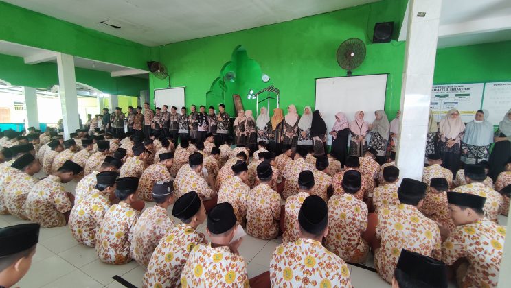 MTs Negeri 3 Sidoarjo Awali KBM dengan Halalbihalal