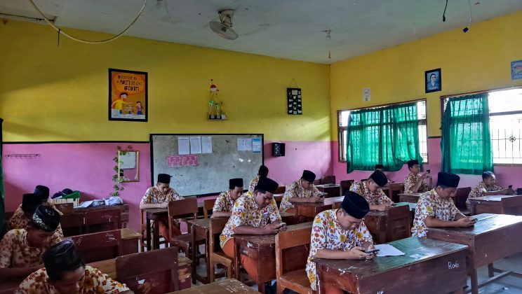 Hari Keempat Pelaksanaan Asesmen Madrasah MTsN 3 Sidoarjo Berjalan Lancar dan Tertib