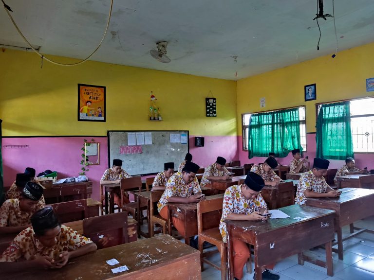 Hari Keempat Pelaksanaan Asesmen Madrasah MTsN 3 Sidoarjo Berjalan Lancar dan Tertib