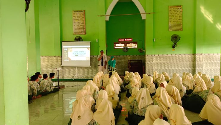 Semangat Tak Padam! Hari Keempat P5P2KP di MTsN 4 Sidoarjo Penuh Warna dan Kreativitas