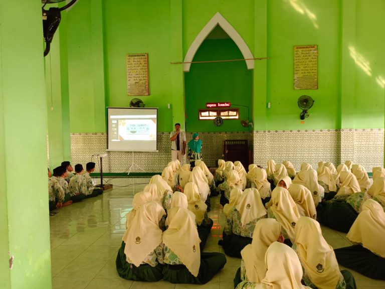 Semangat Tak Padam! Hari Keempat P5P2KP di MTsN 4 Sidoarjo Penuh Warna dan Kreativitas