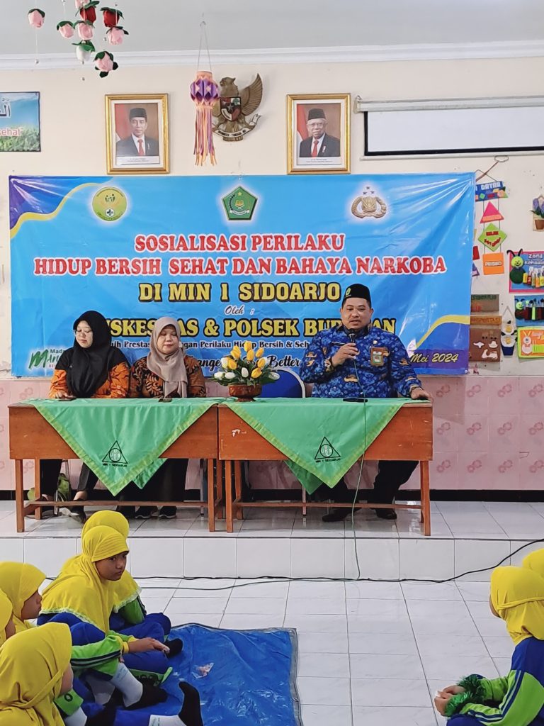 Momen Hardiknas, Penyuluhan Perilaku Hidup Bersih dan Sehat (PHBS) serta Sosialisasi  Pencegahan Bahaya Penyalahgunaan Narkoba pada Siswa MIN 1 Sidoarjo