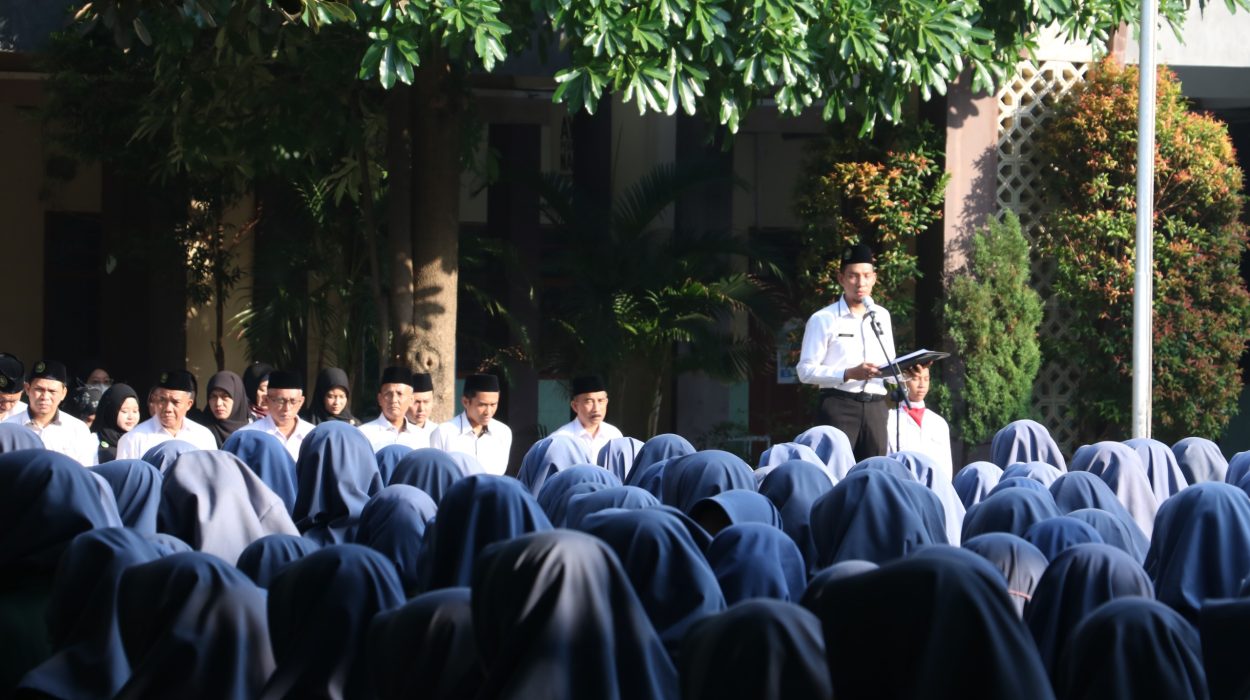 Apel Peringatan Hari Kebangkitan Nasional di MAN Sidoarjo