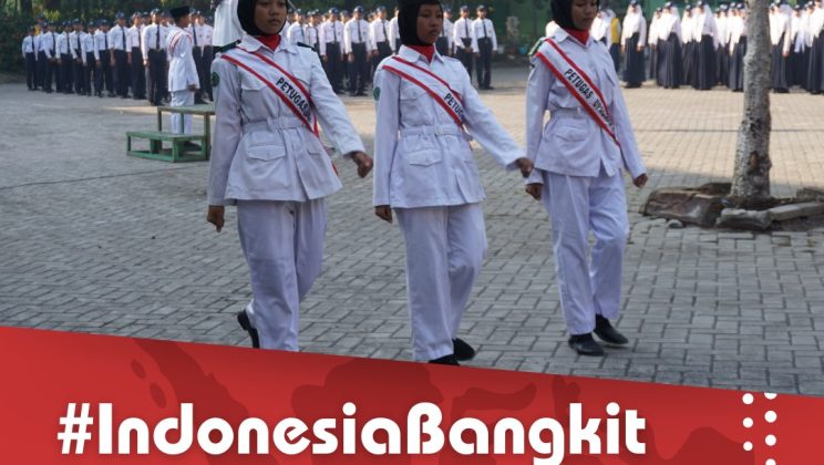 MTs Negeri 4 Sidoarjo Gelar Upacara Bendera Peringati Hari Kebangkitan Nasional