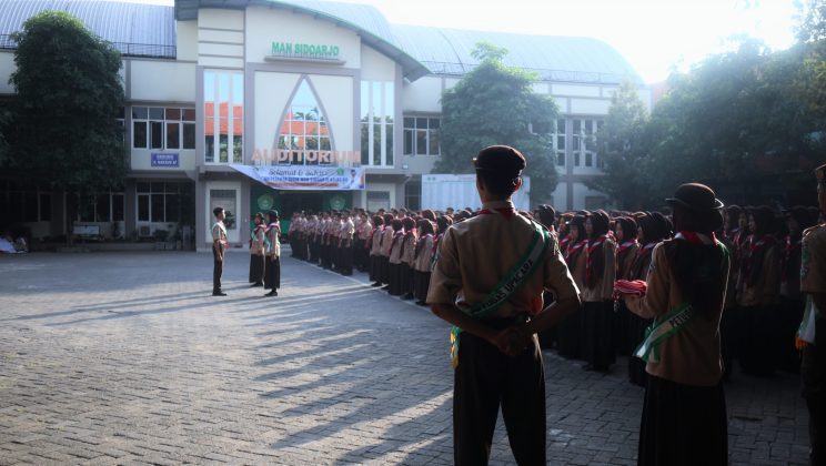 Persiapan Upacara Peringatan Hari Lahir Pancasila MAN Sidoarjo