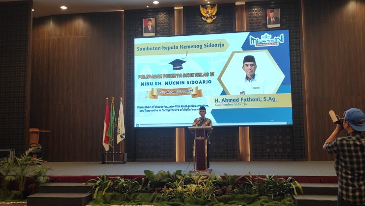 Pelepasan Peserta Didik MINU KH Mukmin Sidoarjo