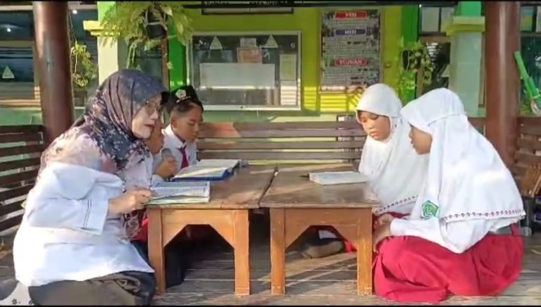 MIN 1 Sidoarjo Membentuk Karakter Religius dan Disiplin Melalui Pembiasaan Sholat Dhuha Berjama’ah, Tadarus Al Qur’an, dan Membaca Doa Sehari-Hari