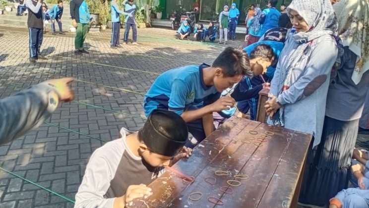 Kegiatan Lomba Intern dalam Rangka Peringatan HUT Kemerdekaan RI ke-79 di MTs Negeri 4 Sidoarjo