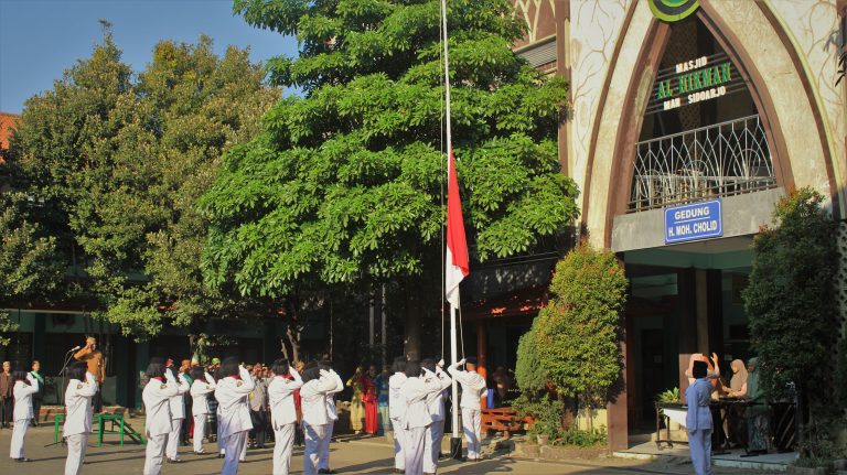 Upacara Peringatan HUT RI ke-79 di MAN Sidoarjo