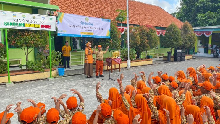 Up Grading Tentang Bahaya Bulliying di MIN 2 Sidoarjo
