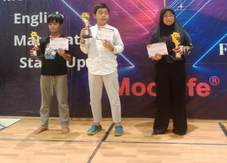 Siswa MIN 2 Sidoarjo Raih Juara 3 Lomba Bahasa Inggris