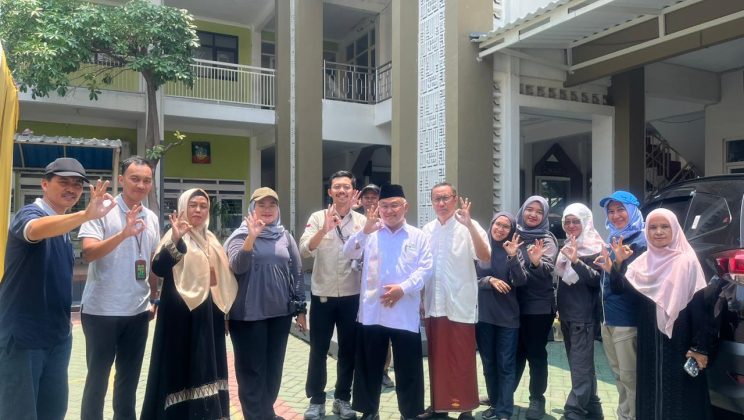 MTsN 1 Sidoarjo Dukung Penilaian Adipura Kabupaten Sidoarjo