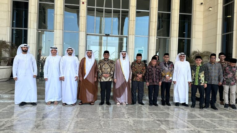 Menag dan Pejabat UEA Bahas Sinergi Pengembangan Potensi Zakat dan Wakaf