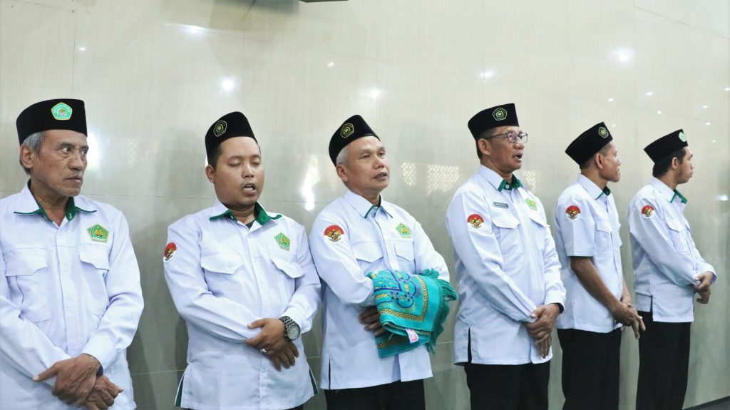 Mahallul Qiyam pada Peringatan Maulid Nabi Muhammad SAW di MAN Sidoarjo