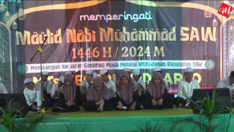 Meneladani Akhlak Rasulullah Melalui Peringatan Maulid Nabi Muhammad SAW 1446 H di MTsN 1 Sidoarjo