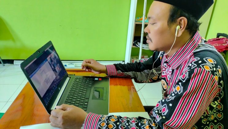 Salah Satu Guru MIN 2 Sidoarjo Terpilih sebagai Narasumber Tindak Lanjut Hasil AKMI Bidang Sosial Budaya