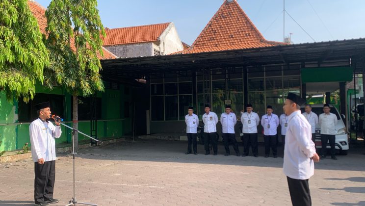 Apel Senin Pagi Kemenag Sidoarjo: Pengumuman Kurikulum Baru dan Persiapan ANBK di Madrasah