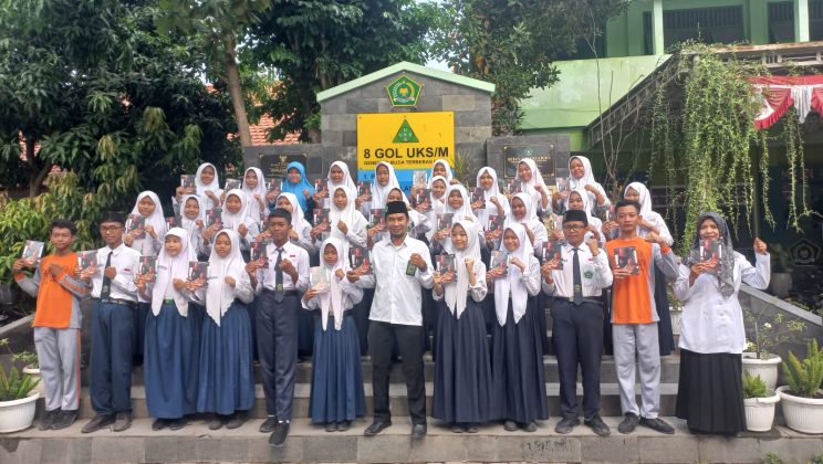 Prestasi Kegiatan Literasi MTs Negeri 4 Sidoarjo