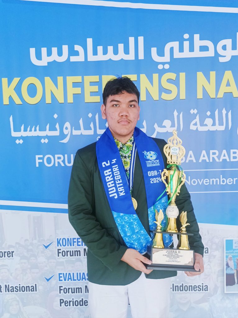 Juara 2 Olimpiade Bahasa Arab - Ryan Naufal Syahputra