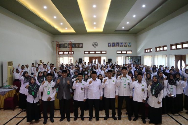 Buka Workshop Guru DPK Kepala Kemenag: Jadilah Guru yang Dicintai oleh Murid