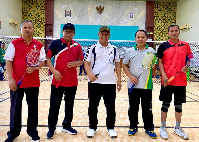 Lomba Bulu Tangkis Memeriahkan Pembukaan Hari Amal Bakti Kemenag RI ke-79 di Sidoarjo