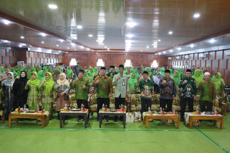 MI Muslimat NU Pucang Sidoarjo Rayakan Dies Natalis 1 Abad, Kankemenag Sidoarjo Apresiasi Inovasi Pendidikan