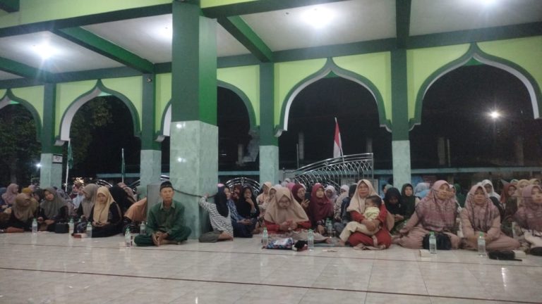 Kepala Seksi PD Pontren Kemenag Sidoarjo Beri Motivasi Guru TPQ Kecamatan Taman untuk Rampungkan EMIS