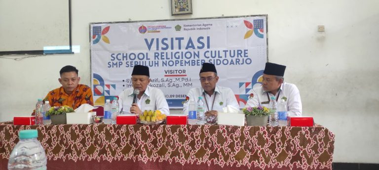 Visitasi School Religious Culture SMP Sepuluh Nopember Sidoarjo: Wujudkan Pembiasaan Keagamaan di Sekolah Umum