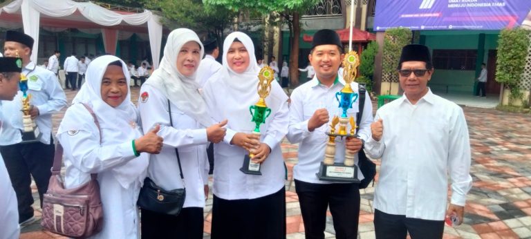 Prestasi Gemilang! MTs Negeri 3 Sidoarjo Sabet 2 Penghargaan Sekaligus dalam Peringata HAB ke-79