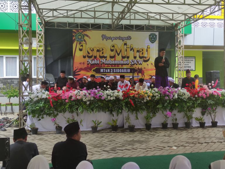 MTsN 3 Sidoarjo Gelar Peringatan Isra Mi’raj Nabi Muhammad SAW 1446 H